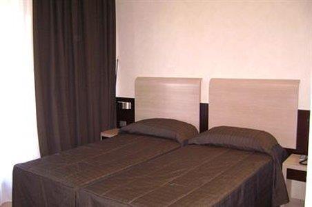 Eh Suites Rome Airport Euro House Hotels فيوميتشينو المظهر الخارجي الصورة