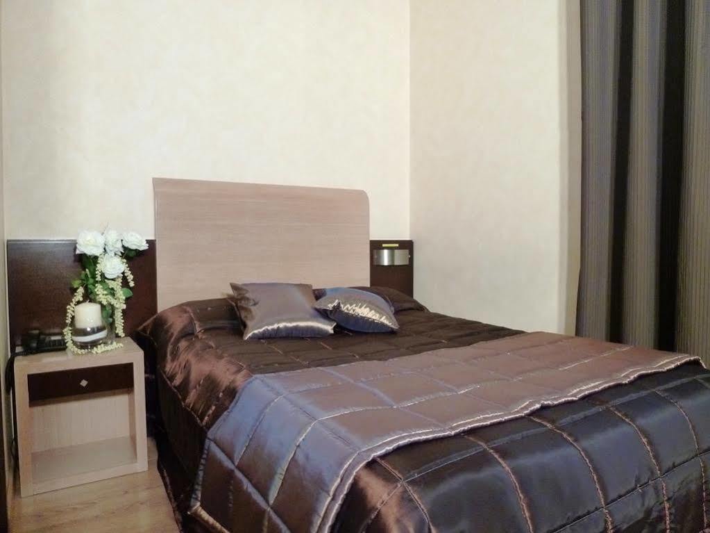 Eh Suites Rome Airport Euro House Hotels فيوميتشينو المظهر الخارجي الصورة